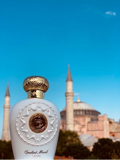 Lattafa Opulent Musk